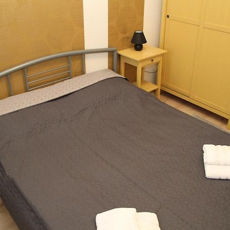 Simon Vendeghaz Balatongyoeroek Apartment Luaran gambar