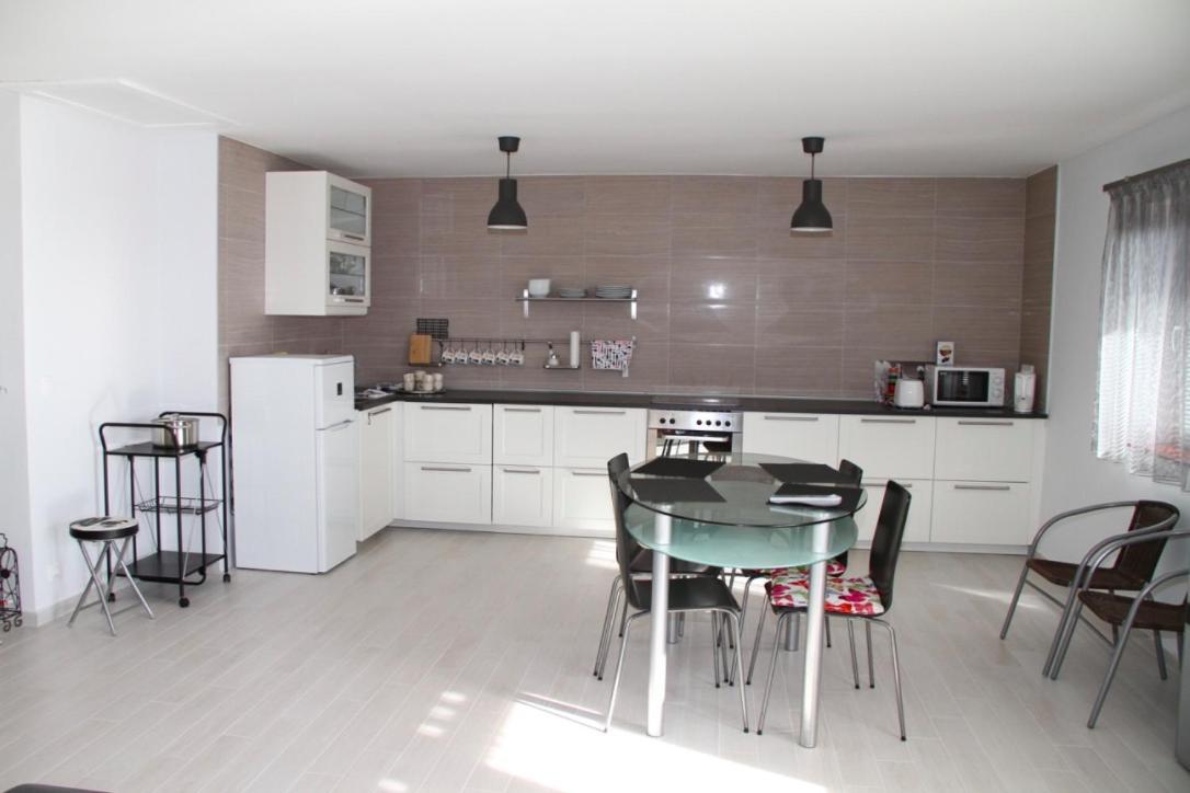 Simon Vendeghaz Balatongyoeroek Apartment Luaran gambar