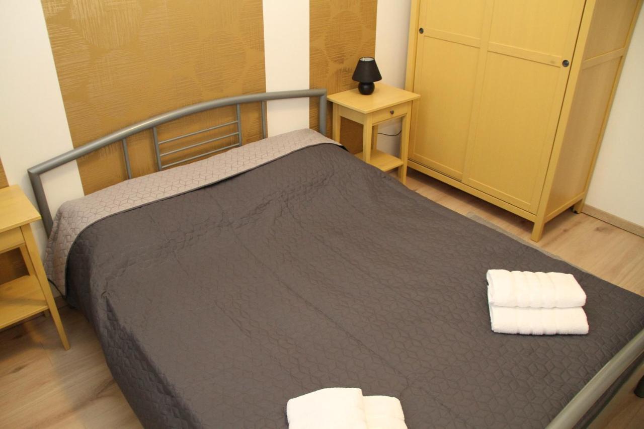 Simon Vendeghaz Balatongyoeroek Apartment Luaran gambar